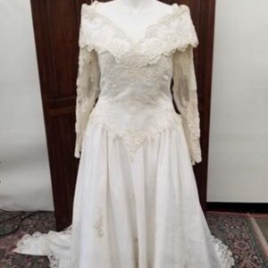 RARE portrait neckline vintage 90s wedding dress nwt size 20
